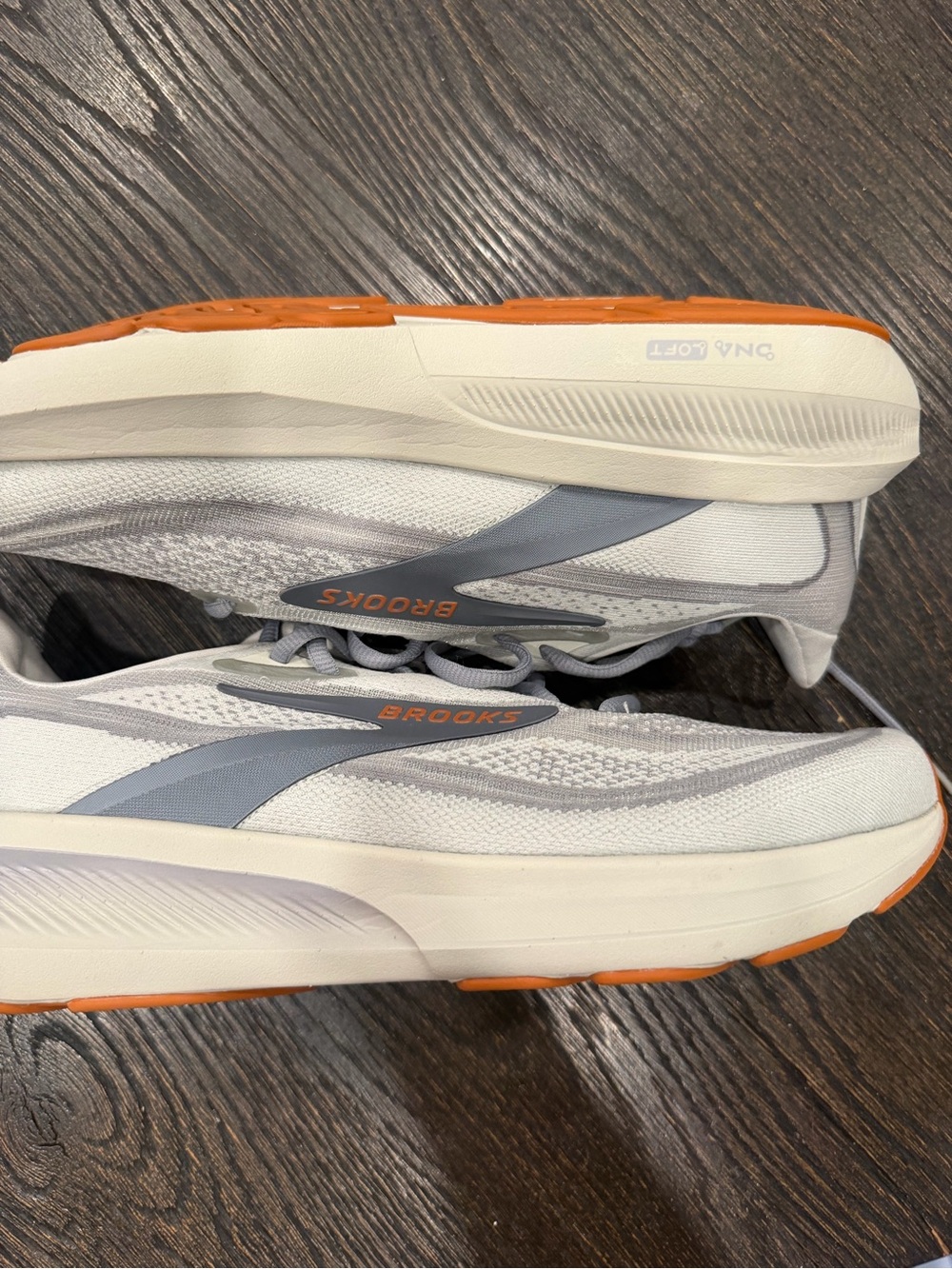 Brooks Revel 9 - Balanced Running Walking Shoe - Men's size 10
